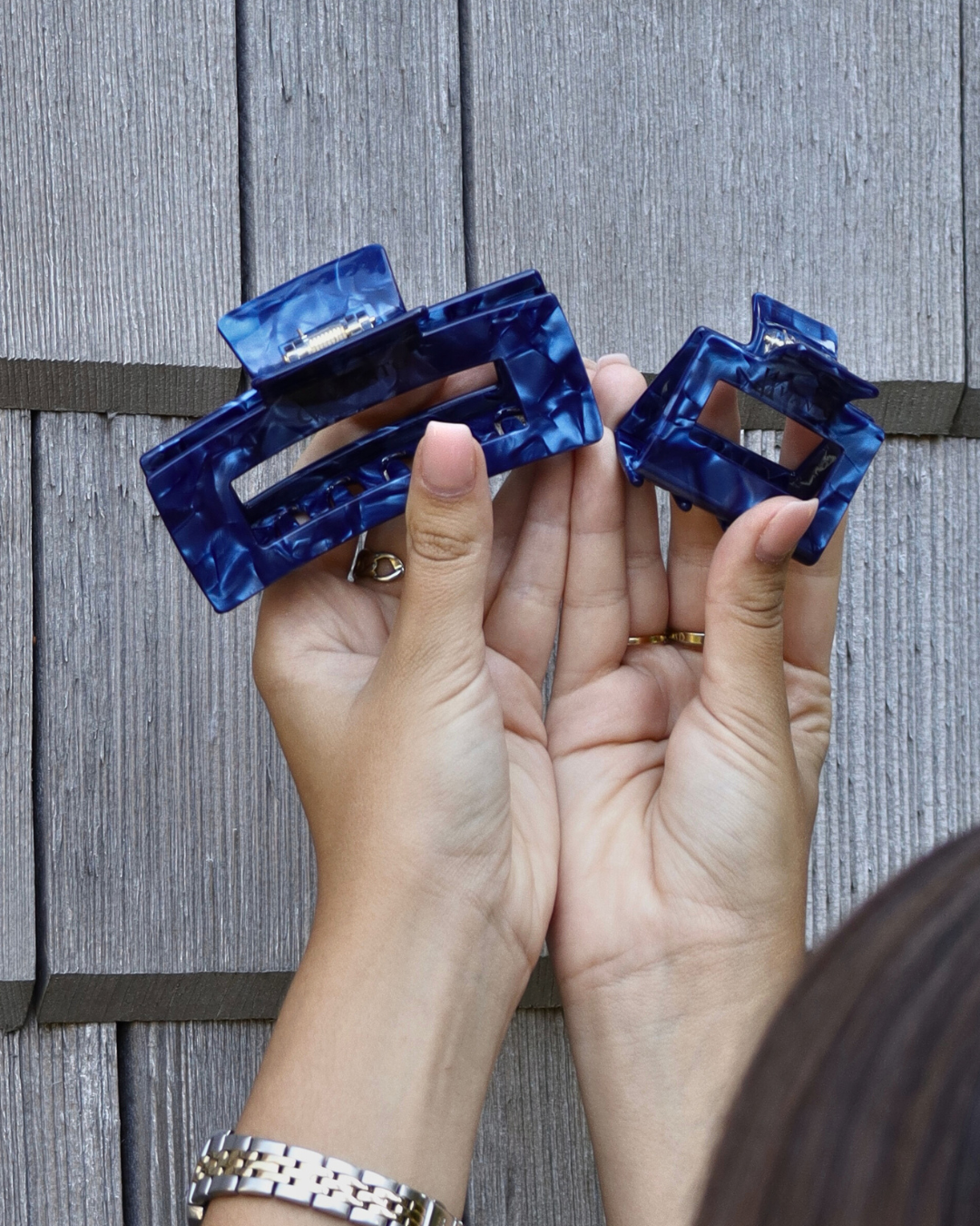 Dunkelblaue Haarklammern